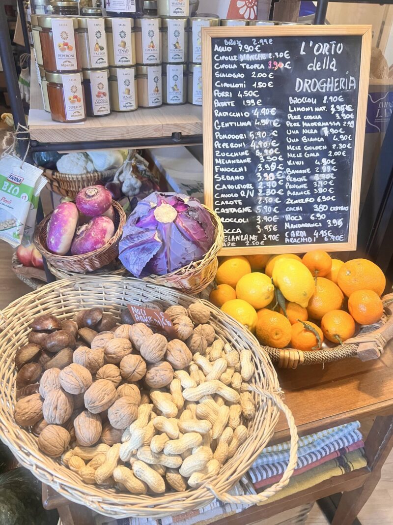 Shop in Alba